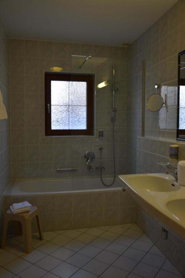 Hotel Am Roemerweg Фісс Екстер'єр фото
