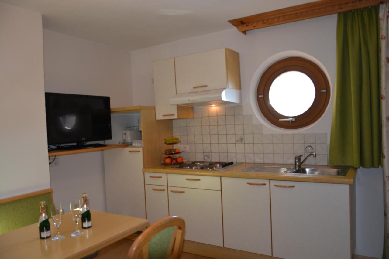 Hotel Am Roemerweg Фісс Екстер'єр фото