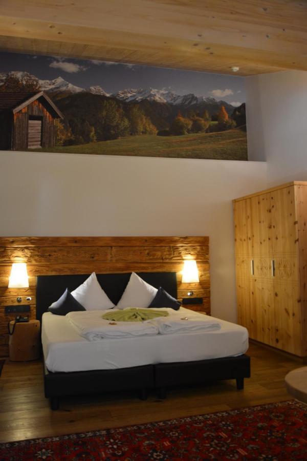 Hotel Am Roemerweg Фісс Екстер'єр фото