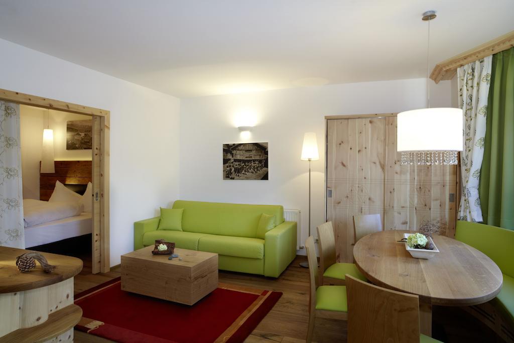 Hotel Am Roemerweg Фісс Екстер'єр фото